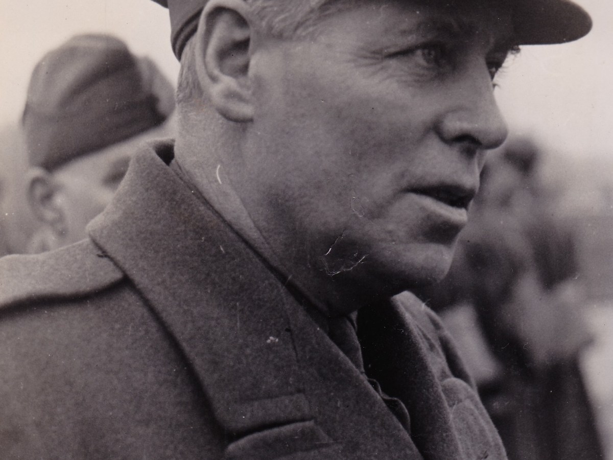 Ronald Weeks –&nbsp;Vickers